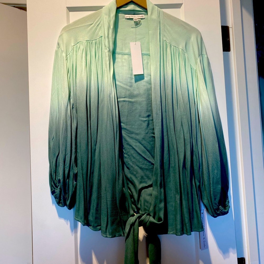 Brand: young, fabulous, and broke
Color: blue ombré 
Size: XS
Fit: oversized
